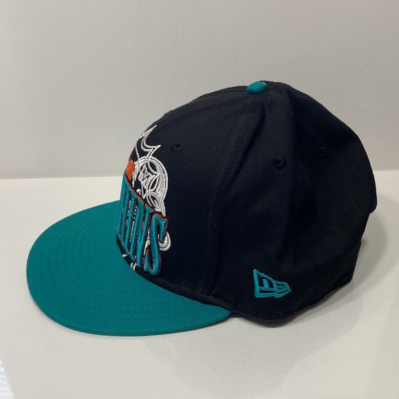 Miami Dolphins snapback hat - Picture 5 of 11